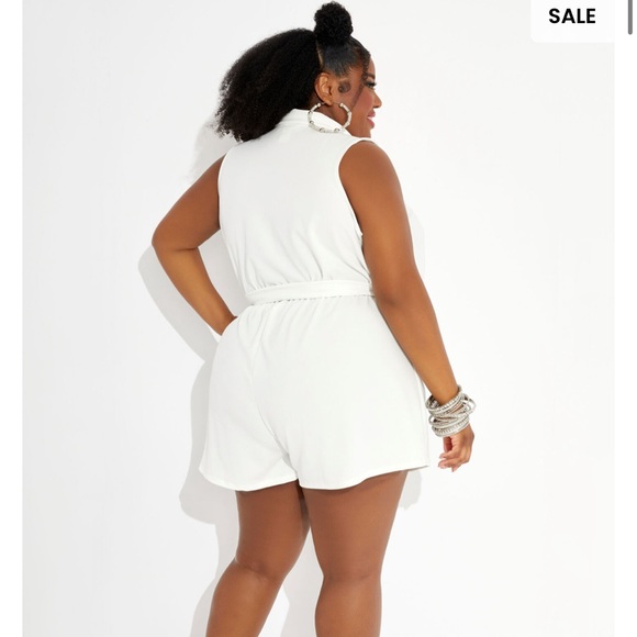NWOT. White Romper. - Picture 3 of 5